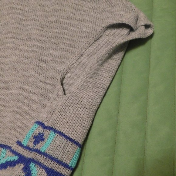 Red Camel woven knit poncho size M EUC - Picture 9 of 10